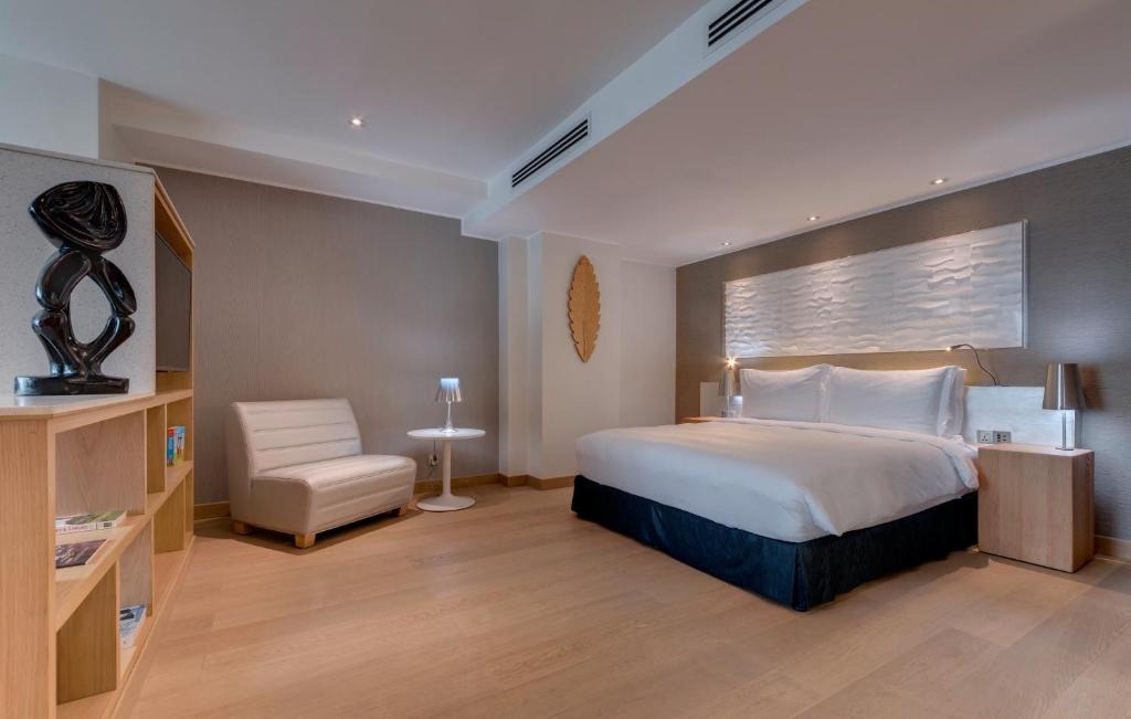 هتل رادیسون بلو آپِر هیل